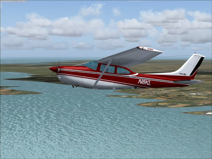 Carenado Cessna Skylane 182 II RG N8KL Repaint.jpg