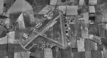North Creake Aerial 1946.jpg