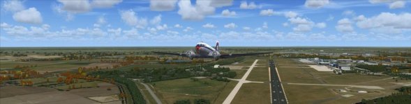 DC3_at_EHLE_EHGR_NL2000_1.jpg